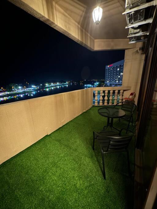 Riverview Home @Waterfront Kch Kuching Eksteriør bilde